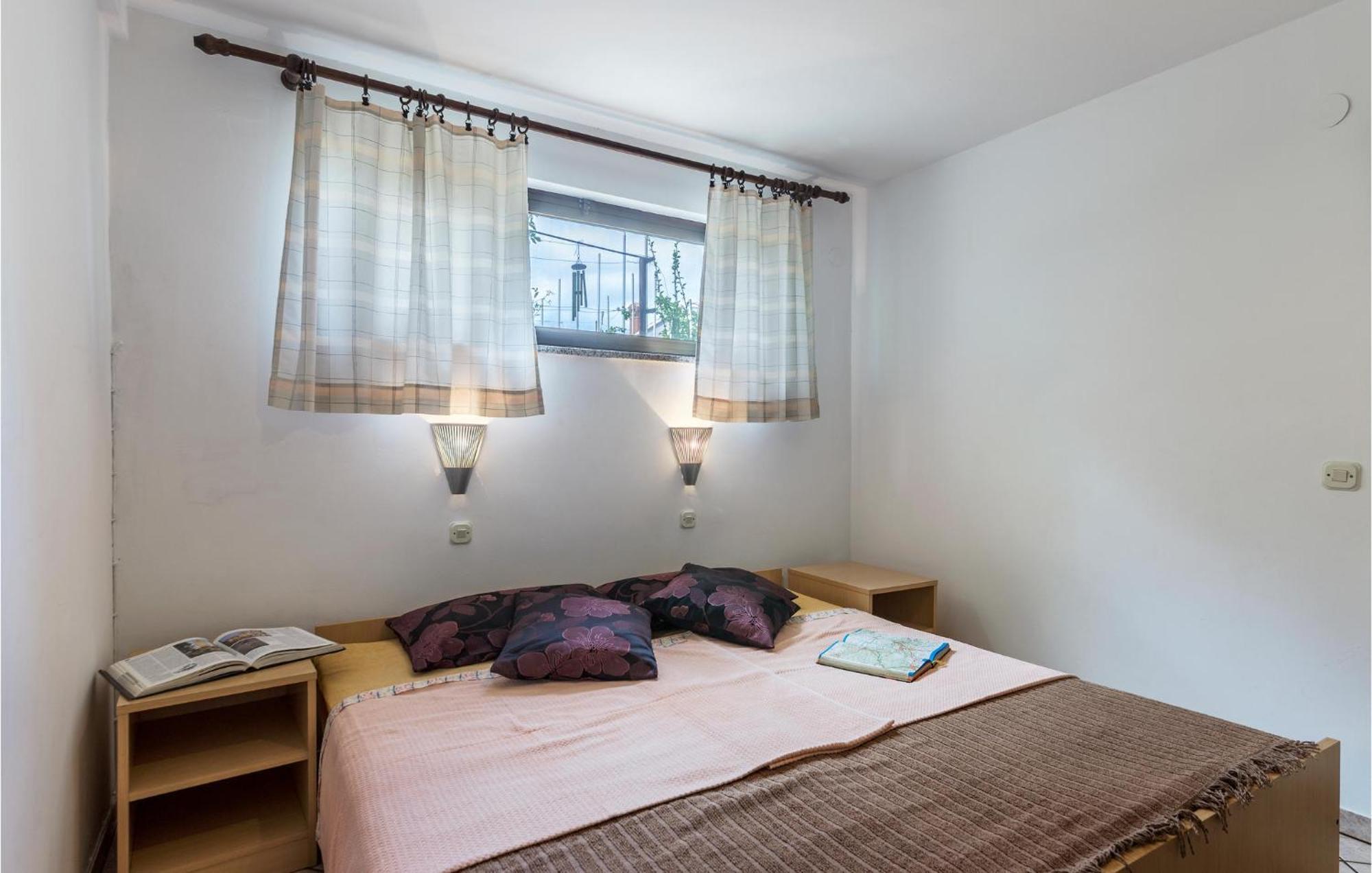 Gorgeous Apartment In Pula With Wifi Exteriör bild