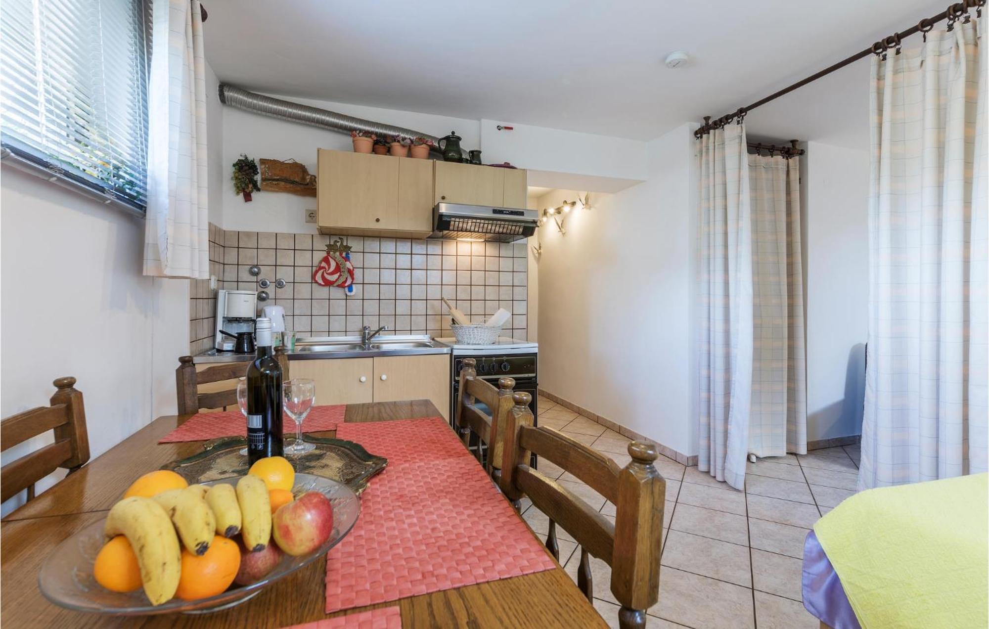Gorgeous Apartment In Pula With Wifi Exteriör bild
